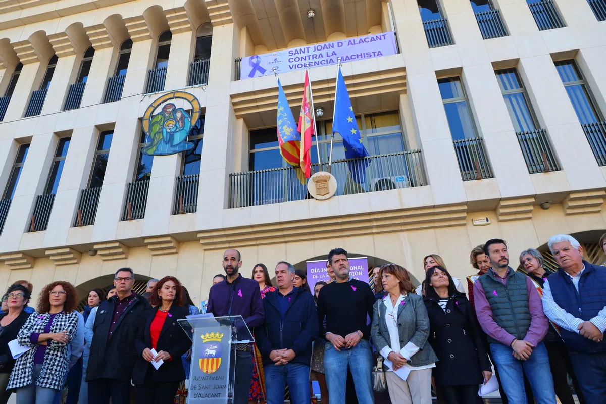 ACTO 25N SANT JOAN 2023 DE PUERTAS ADENTRO (2)