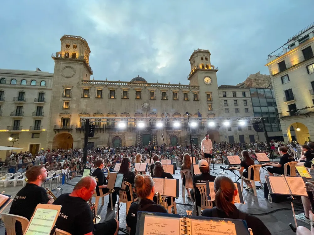 CONCIERTOS VERANO AYUNTAMIENTO ALICANTE 2025