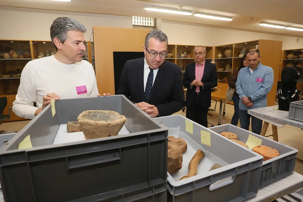 El MARQ ultima sus salas temporales para acoger la nueva exposición internacional de Dinastías toni perez 2024