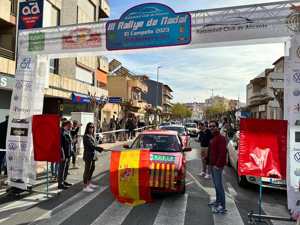 concentración de coches clásicos y  Rallye de Navidad 2023 campello