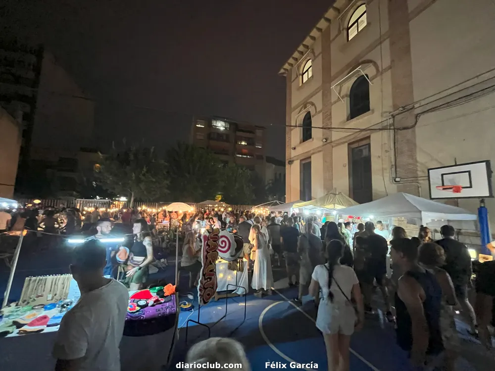 NOCHE EN VELA MERCADILLO CRISTO DE LA PAZ 3
