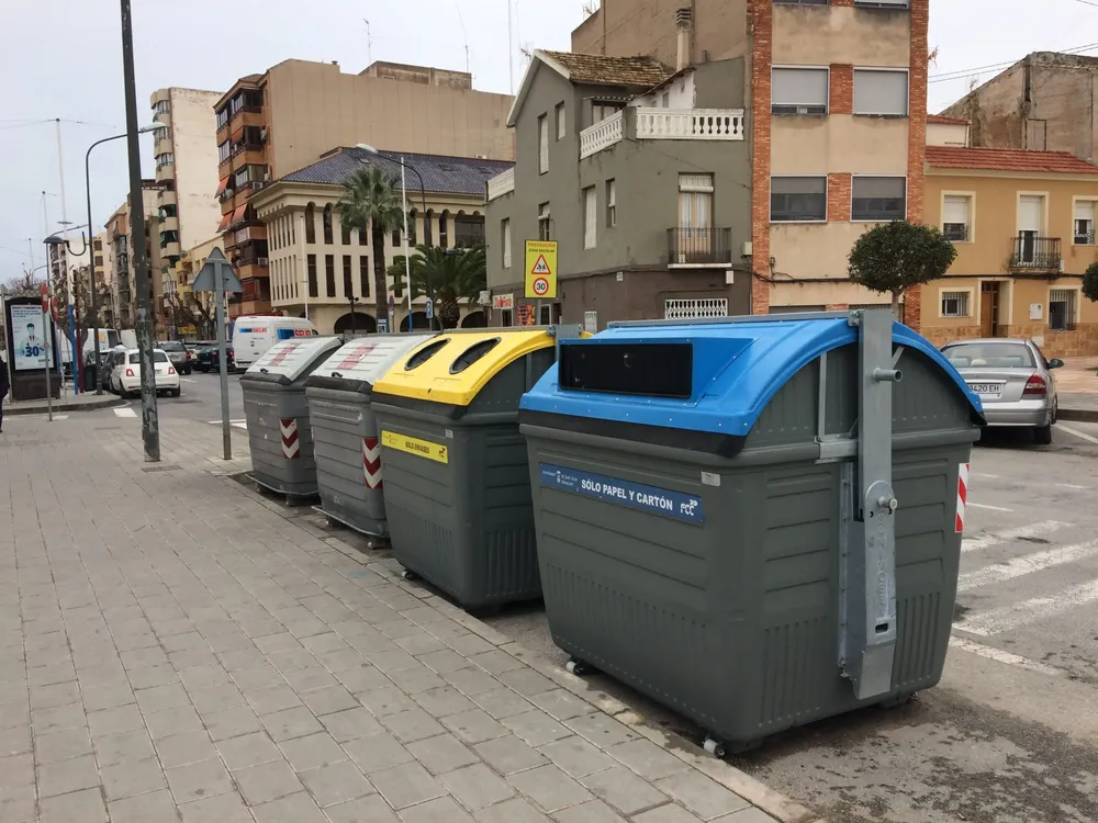 CONTENEDORES DE BASURA
