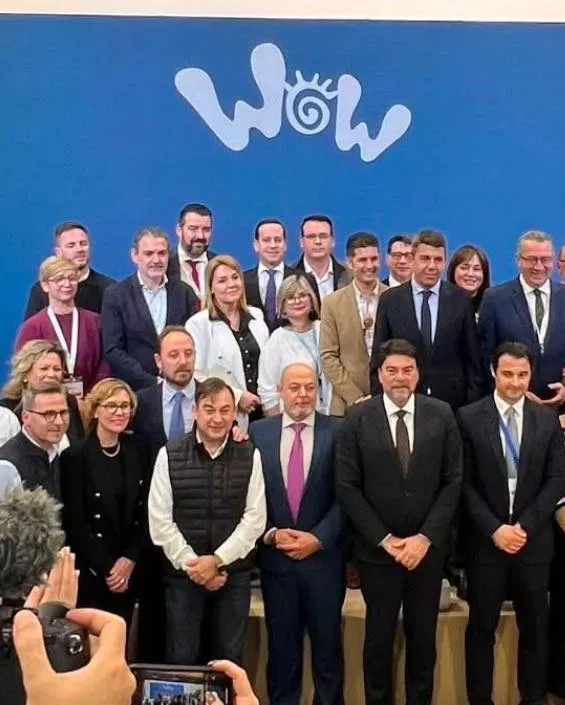 BUSOT FITUR 2025 FOTO 4