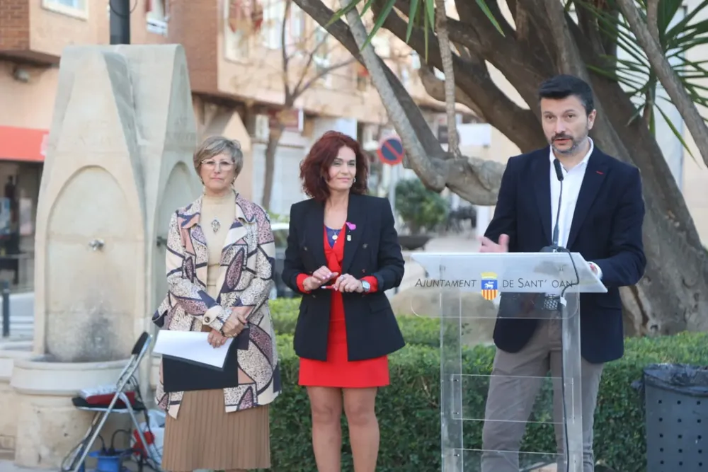 Exposición fotográfica 2024 de la Semana Santa de Sant Joan david aracil concejal