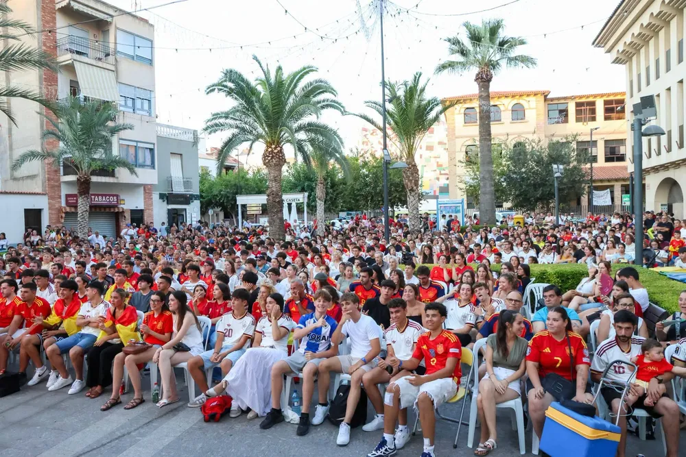 RETRANSMISION EN SANT JOAN AYUNTAMIENTO PARTIDO DE FUTBOL ESPAÑA CAMPEONATO 2026