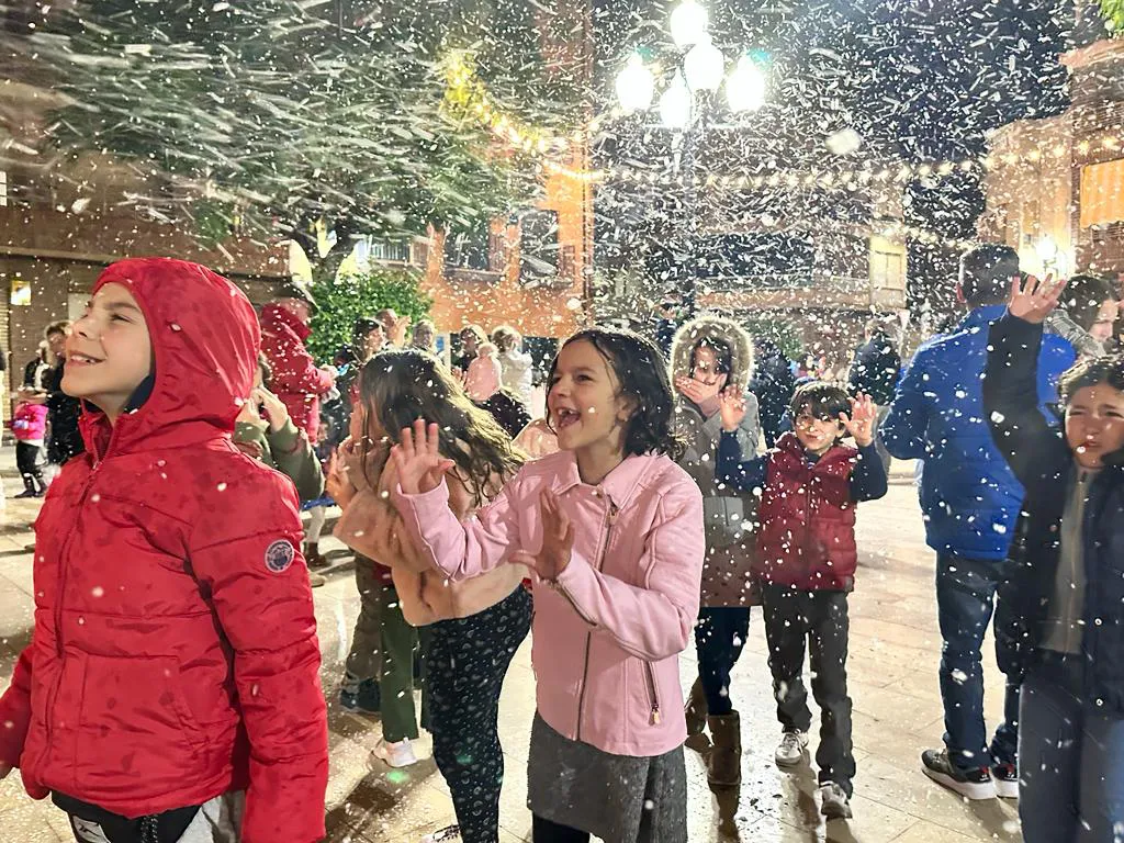 NEVADA PLAZA DE LA IGLESIA CAMPELLO NAVIDAD 2023