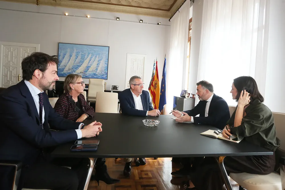 TONI PEREZ SE REUNE CON EL VICEPRESIDENTE DE LA GENERALITAT 2026