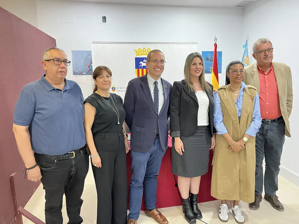 ERNEST BLANCH VISITA SANT JOAN PARA ADVERTIR DE LA PARALIZACIÓN DEL TRAM EN VALENCIA