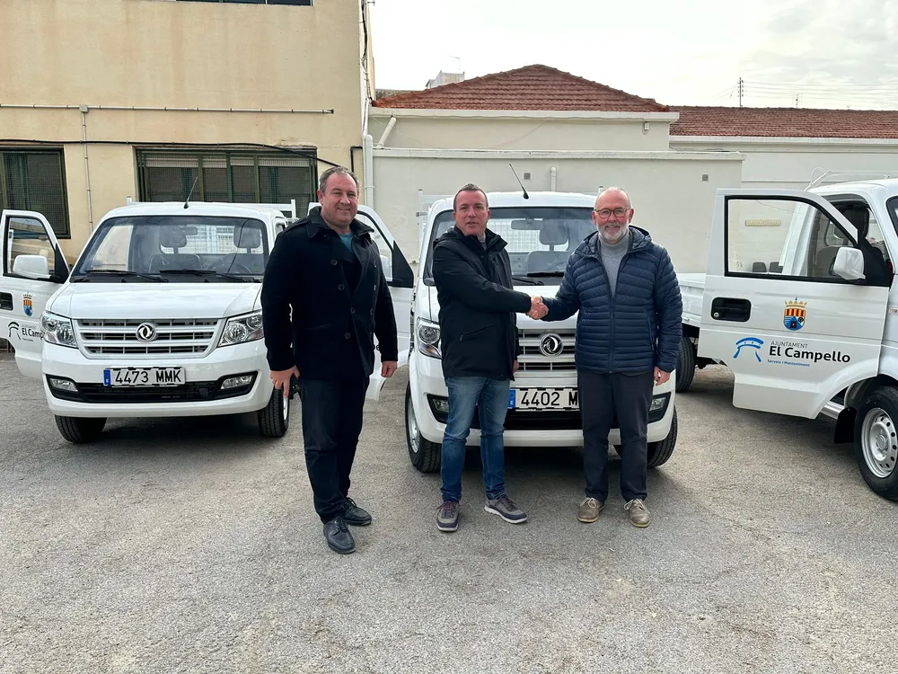 NUEVOS VEHICULOS PARQUES Y JARDINES CAMPELLO DE LEJOS ALCALDE JUANJO BERENGUER 2024