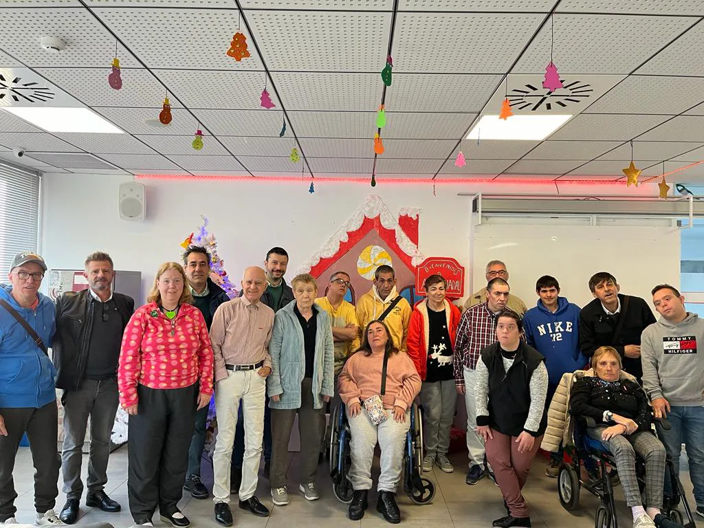 La Paz entrega la recaudación de Navidad a APSA 2024 david aracil pepe espinos