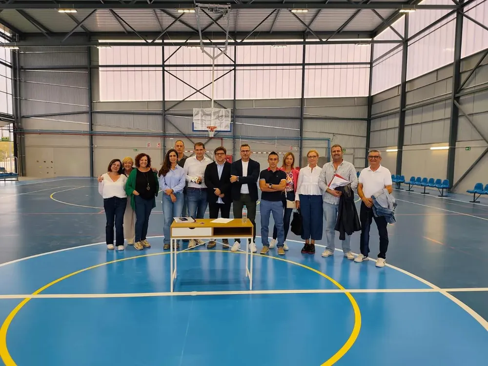 FIRMA ENTREGA OBRAS POLIDEPORTIVO BUSOT 2025