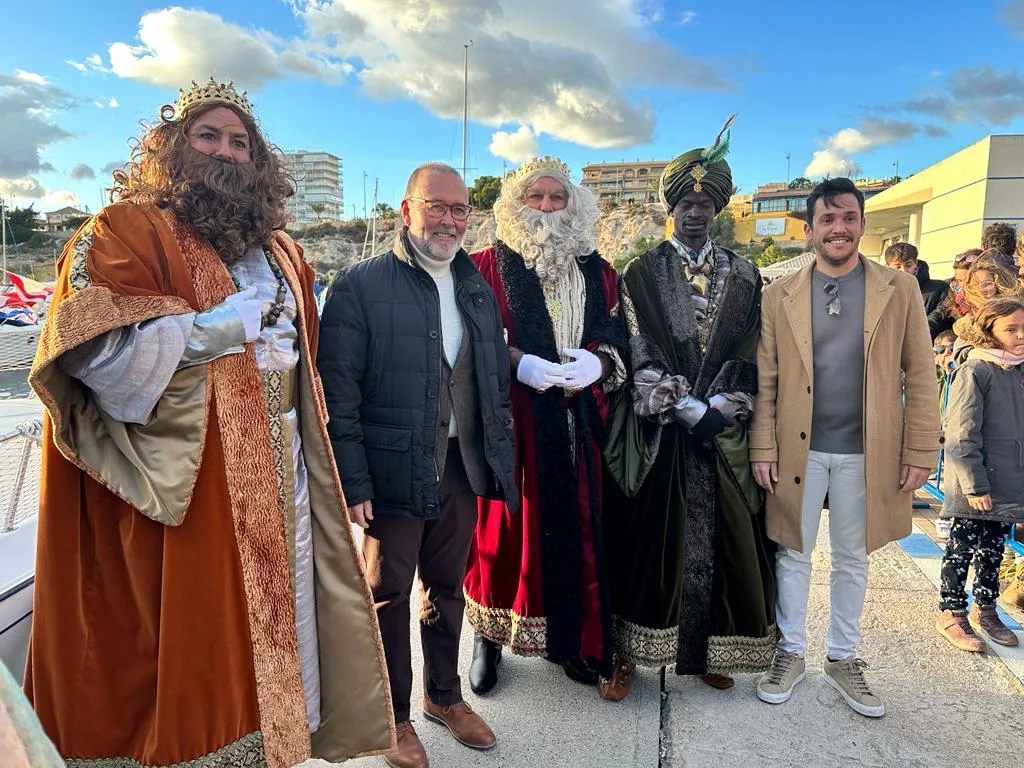 REYES MAGOS CAMPELLO CON ALCALDE JUANJO BERENGUER 2024