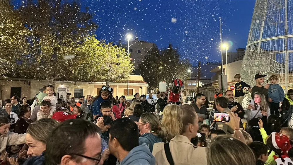 ENCENDIDO ARBOL NAVIDAD CAMPELLO 2024 FOTO 9