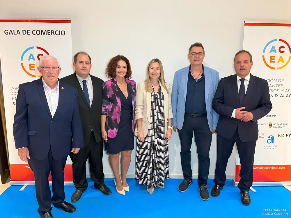 XV GALA ACEA ASOCIACION COMERCIANTES SANT JOAN 2023 (365) CARLOS BAÑO