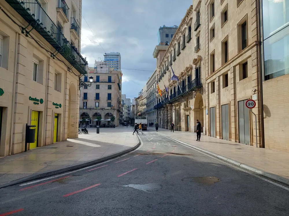 PLAZA DEL AYUNTAMIENTO ALICANTE 2025