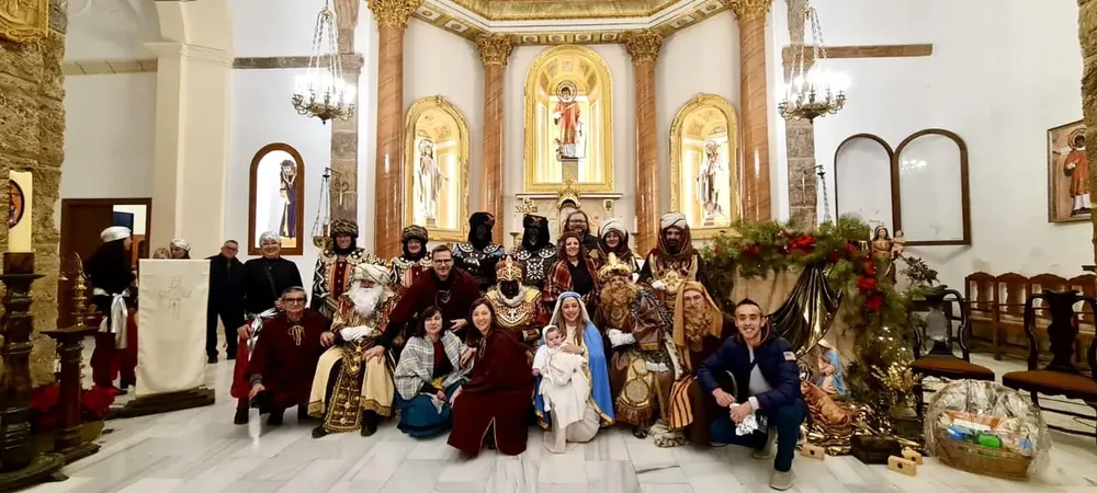 CABALGATA DE REYES DE BUSOT 2024 IGLESIA GRUPO ALCALDE ALEJANDRO MORANT