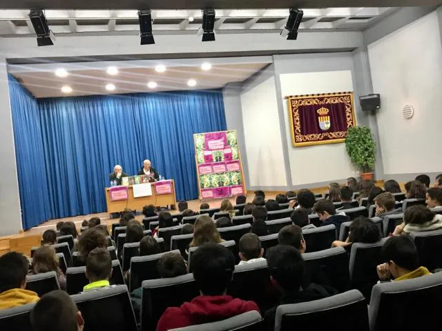 SALON DE ACTOS BIBLIOTECA CAMPELLO 2021