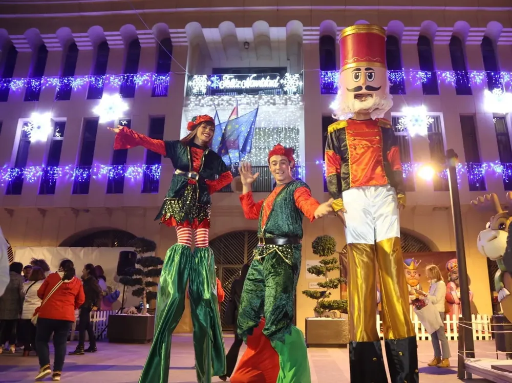 ENCENDIDO LUCES NAVIDAD SAN JUAN 3 GIGANTES Y ZANCUDOS