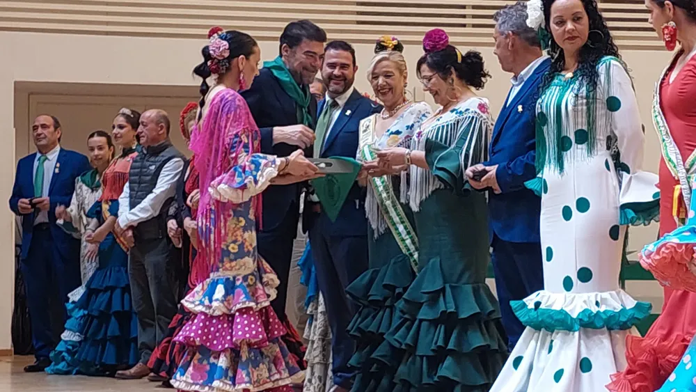 Luis Barcala en la celebración del Día de Andalucía en el ADDA junto a Toni Pérez (3)