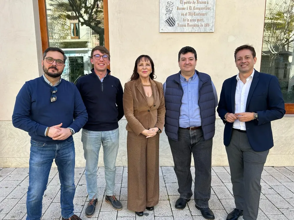 Visita diputados Xixona 2024 Jose juan zaplana y Lola Peña PP