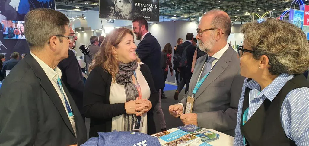 DELEGACION AYTO EL CAMPELLO EN LONDRES 2023 (3)