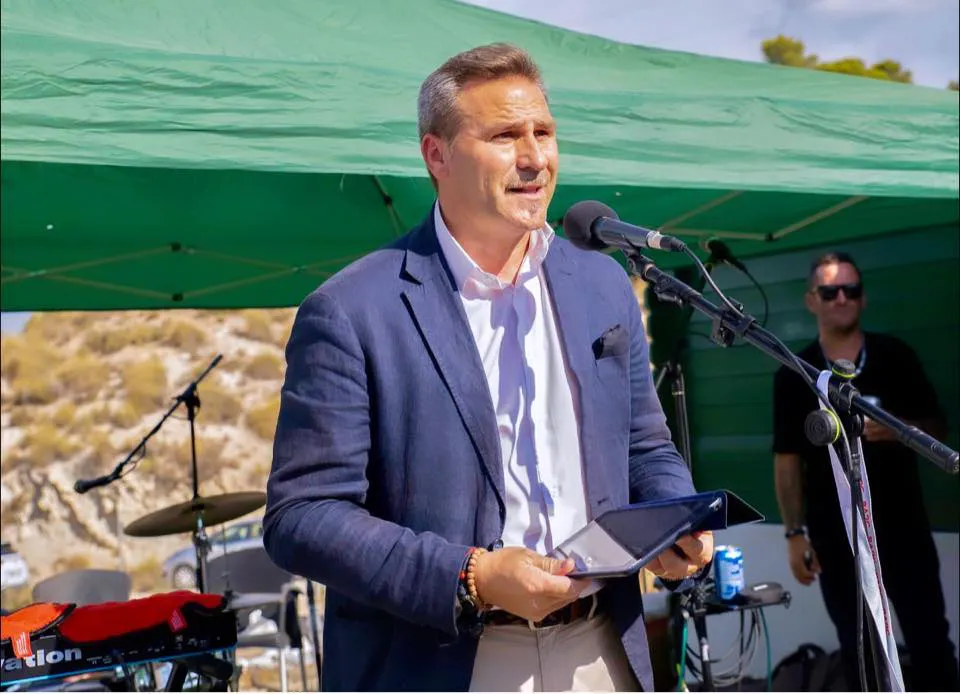 ALEJANDRO MORANT ALCALDE DE BUSOT (PP)