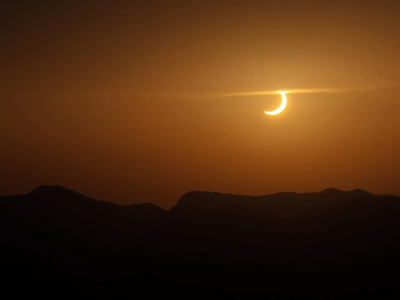 ECLIPSE DE SOL ALICANTE 2026 DE CERCA
