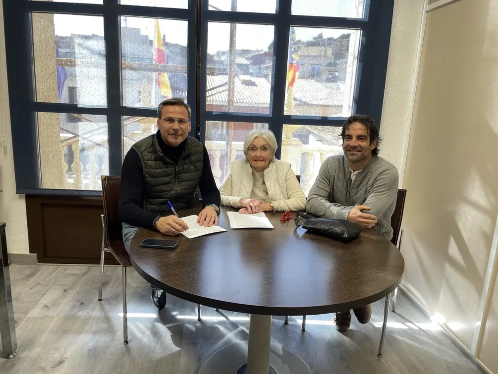 El Ayuntamiento de Busot firma un convenio de colaboración con la Asociación BARC Busot Animal Rescue Concern 2024