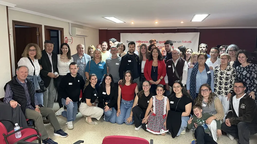 PSOE SANT JOAN 2025 PRESENTACION EVA DELGADO ESTHER DONATE E IVAN LOPEZ GRUPO