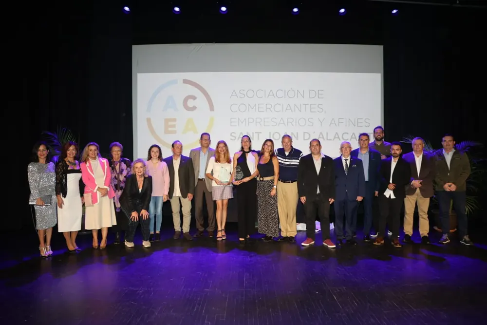 ACEA 16 GALA DEL COMERCIO 2024 (16)
