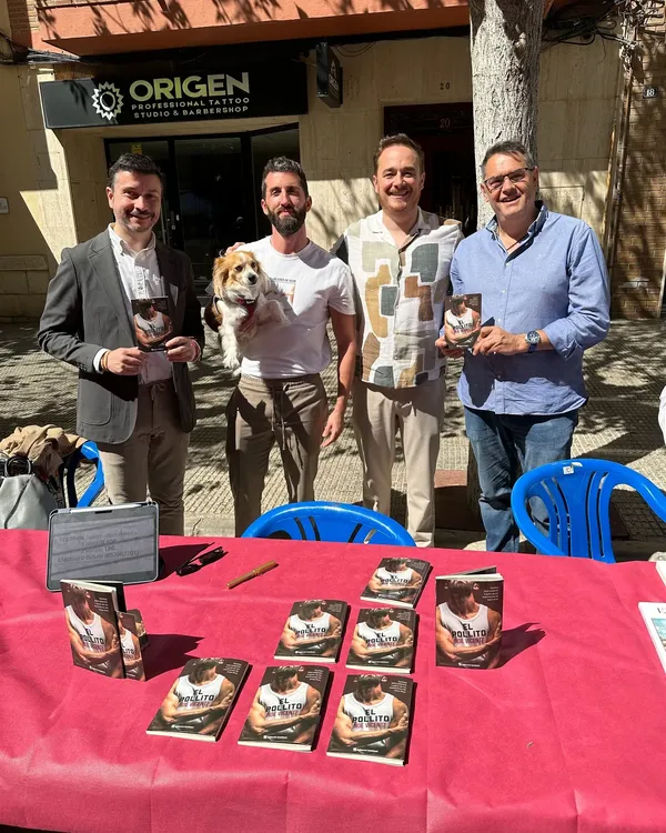 CENTENARIO RAMBLA AUTORES LIBROS 2025 FOTO 7