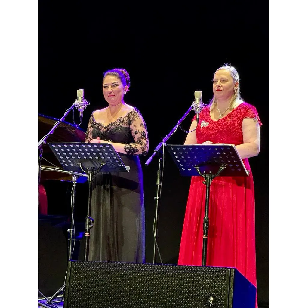 Montserrat Martí y Simona Tadoro casa cultura mutxamel 2023