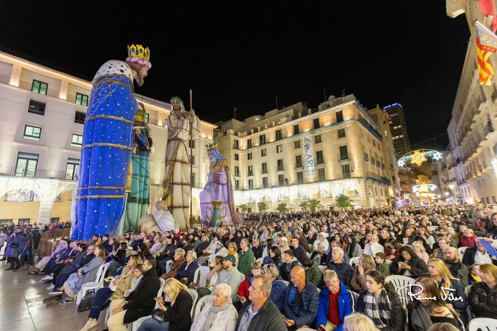 BELEN GIGANTE DE ALICANTE 2025
