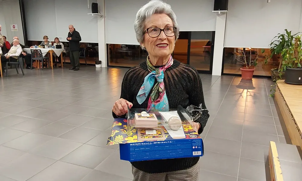 SORTEO REGALOS CENTRO MAYORES 2025 FOTO 2