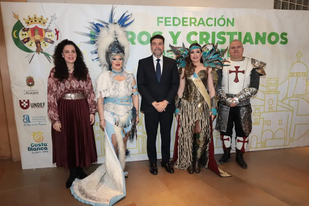 La Federación de Moros y Cristianos de Alicante proclama a Melissa Fernández como Abanderada Mayor 2026