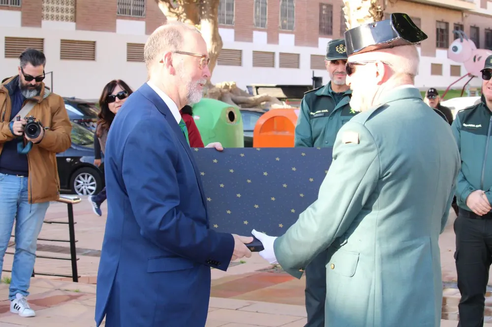 HOMENAJE GUARDIA CIVIL CAMPELLO 2025