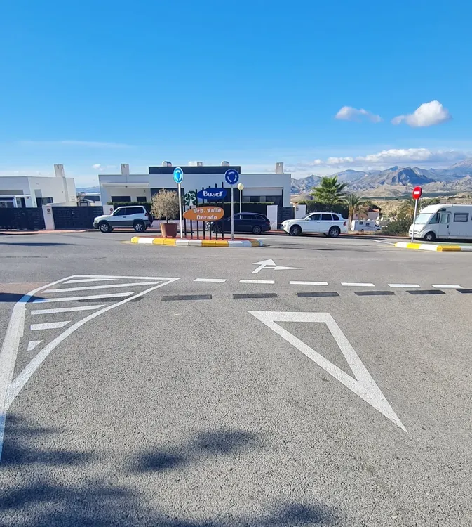 BUSOT SEÑALIZACION ACCESO VALLE DORADO 2025