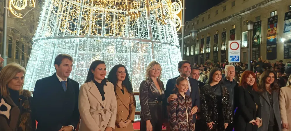 FOTO ALICANTE ENCIENDE LUCES NAVIDAD 2025