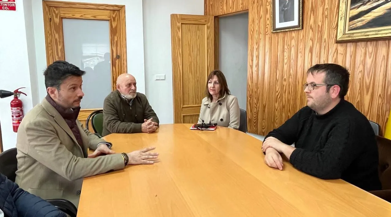 VISITA DIPUTADO DAVID ARACIL REUNIONES INFORMATICA 3