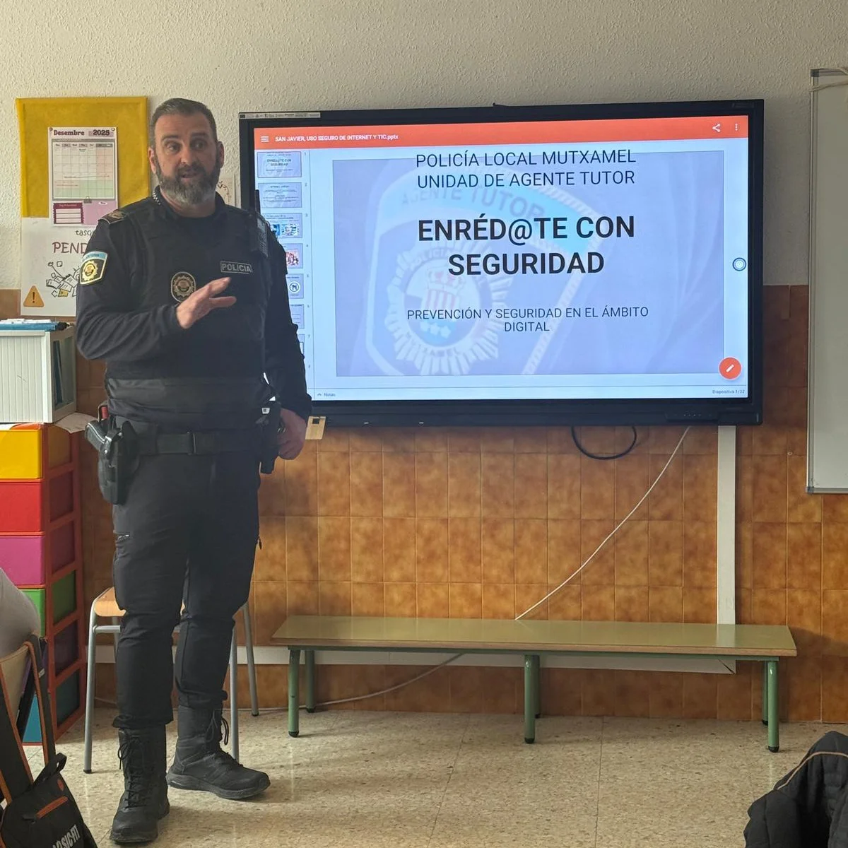 POLICIA LOCAL MUTXAMEL CHARLA USO RESPONSABLE MOVIL 2026