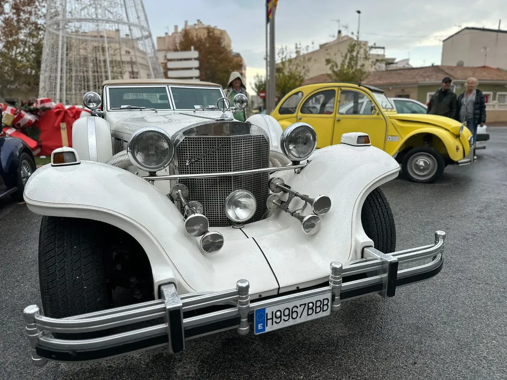 EXPOSICION COCHES CLASICOS CAMPELLO 2025