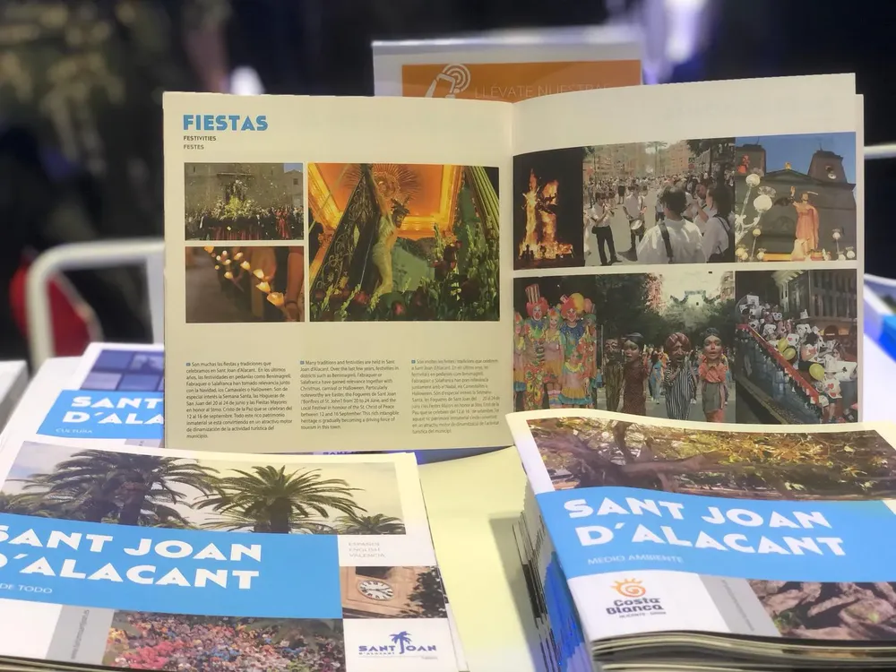 Sant Joan en Fitur 2024 FOLLETOS TURISMO SANT JOAN