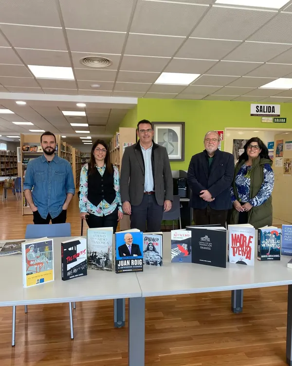 La Biblioteca Pública Municipal recibe las obras del escritor y periodista Martín Nublos 2024