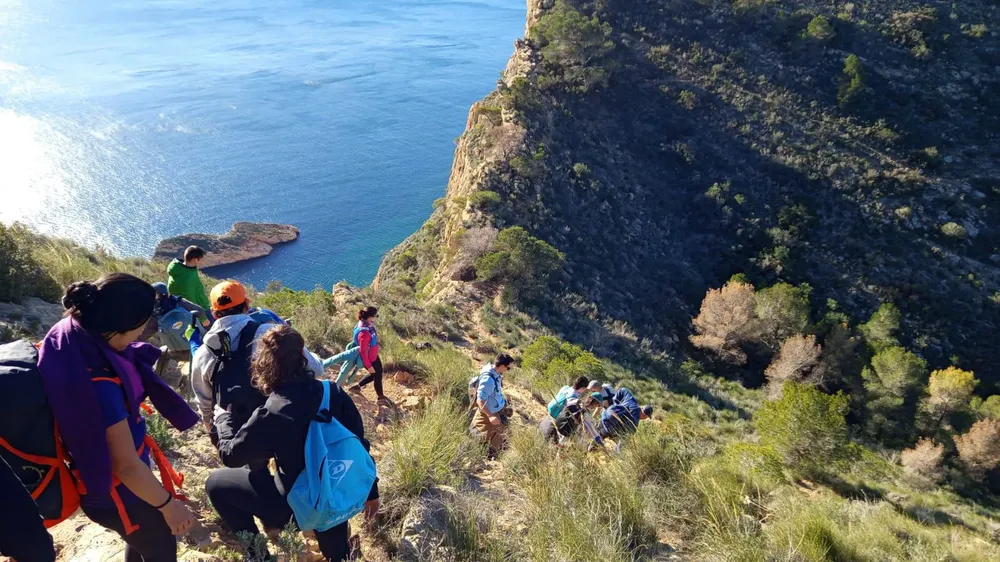 SENDERISMO CAMPELLO SIERRA HELADA 2025 FOTO 2