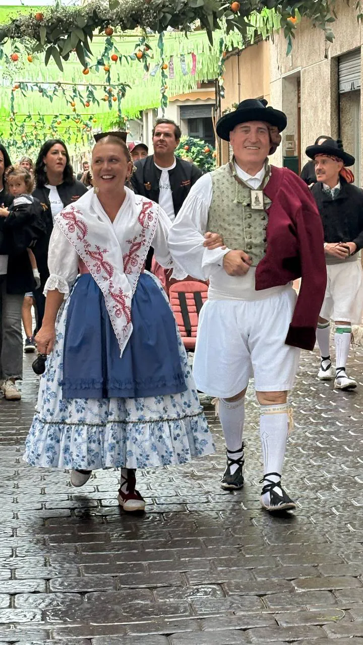 Preparativos para Les Danses Campello 2025