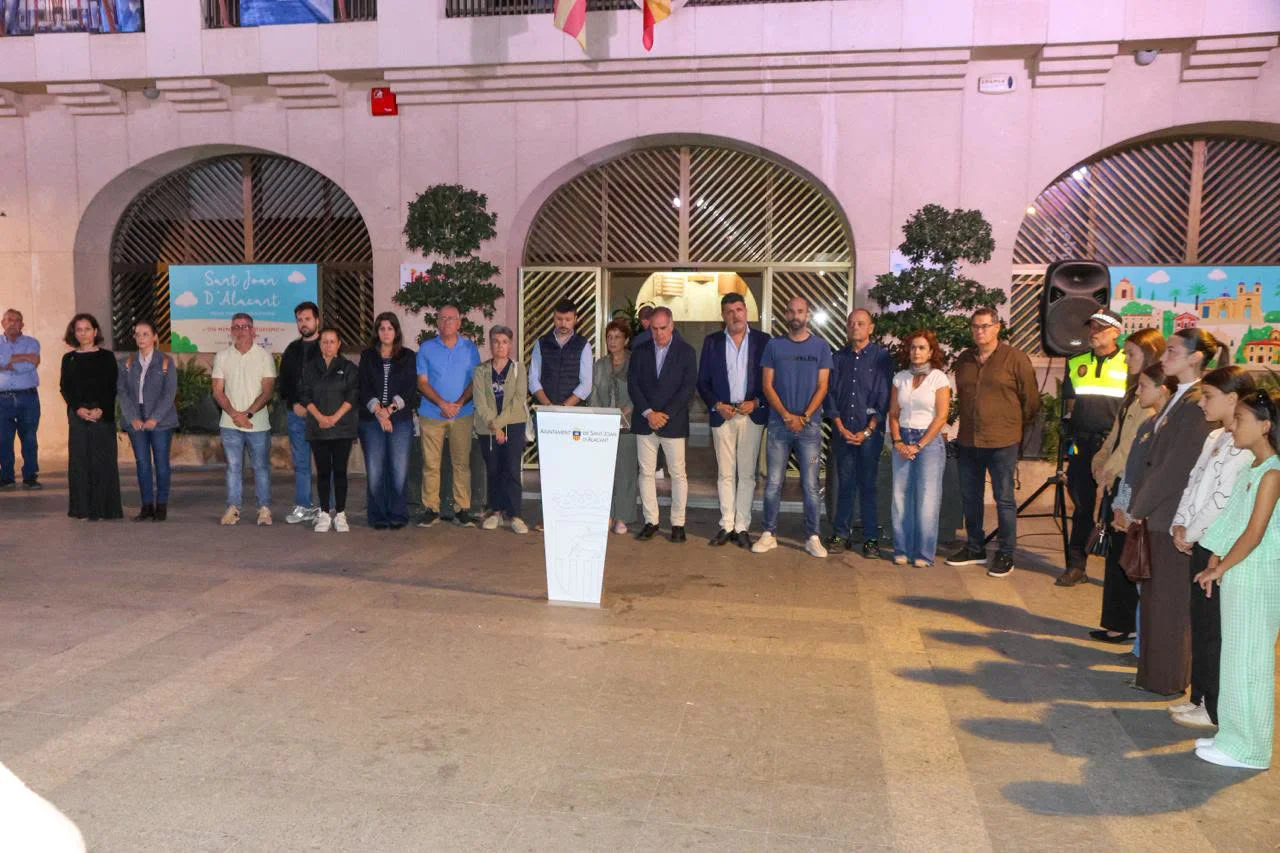 MINUTO DE  SILENCIO SANT JOAN VICTIMAS  ACCIDENTE TREN OCTUBRE 2026