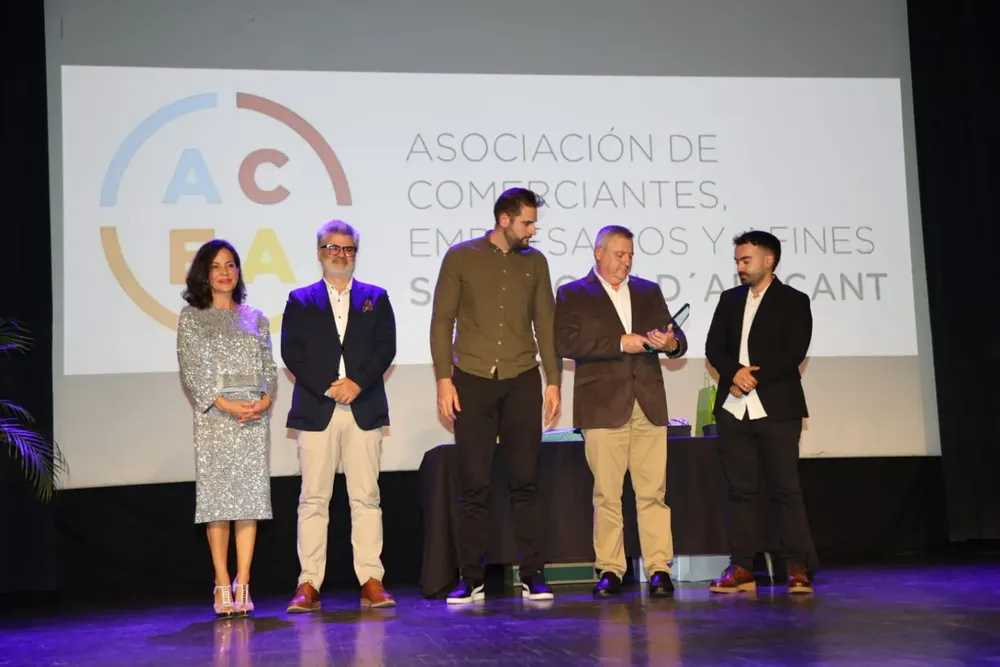 ACEA 16 GALA DEL COMERCIO 2024 (2)